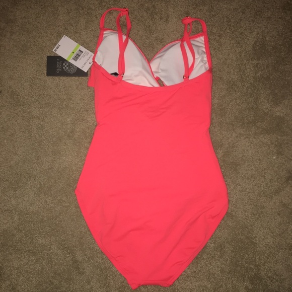 VINCE CAMUTO One Piece Swimsuit - Picture 4 of 4